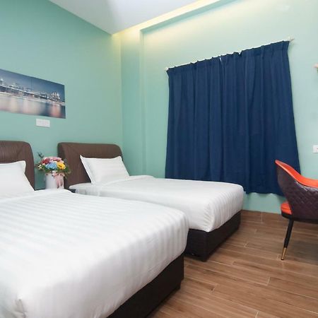 Good 9 Hotel - Bukit Dahlia Johor Bahru Luaran gambar